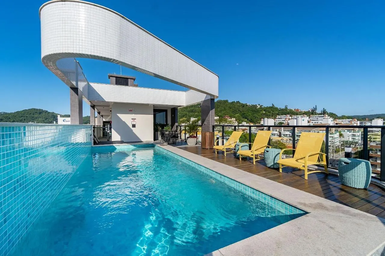 AION suítes 305 - Compacto e luxuoso loft duplex - Rooftop com piscina e academia - À poucos passos da praia Bombinhas Brésil